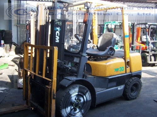 ขายรถ โฟล์คลิฟท์ TCM รุ่น FG30N5