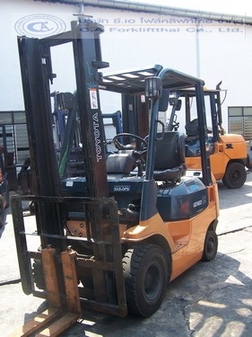 ขายรถ โฟล์คลิฟท์ TOYOTA รุ่น 7-FD15 ขายรถ โฟล์คลิฟท์ TOYOTA รุ่น 7-FD15