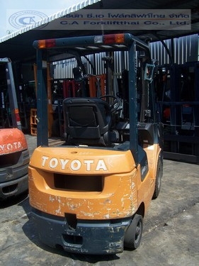 ขายรถ โฟล์คลิฟท์ TOYOTA รุ่น 7-FD15 ขายรถ โฟล์คลิฟท์ TOYOTA รุ่น 7-FD15