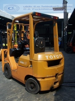 ขายรถ โฟล์คลิฟท์ TOYOTA รุ่น 7-FD15 ขายรถ โฟล์คลิฟท์ TOYOTA รุ่น 7-FD15