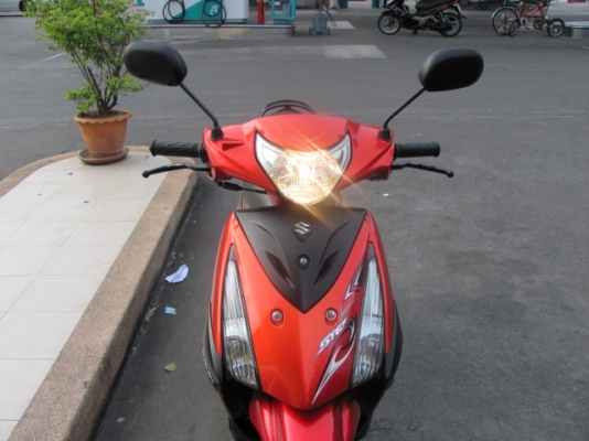 Suzuki Skydrive รถ 8 เดือน ไมล์ 2398 ก.ม.ใหม่เอี่ยม