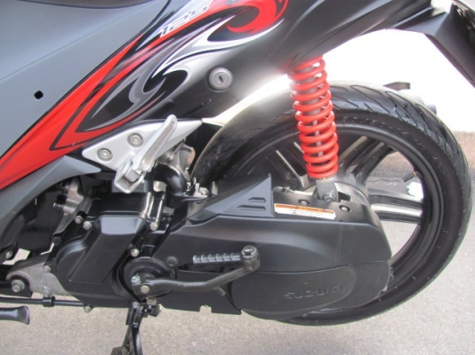 Suzuki Skydrive รถ 8 เดือน ไมล์ 2398 ก.ม.ใหม่เอี่ยม