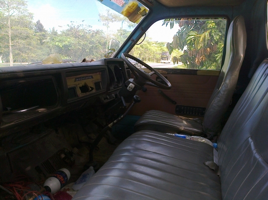 6ล้อISUZU110แรงกระบะคาโก้4.5ม.รถสภาพเดิมๆทุกอย่าง สีเดิม เครื่องเดิม