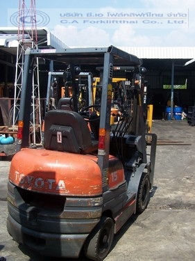 ขายรถ โฟล์คลิฟท์ TOYOTA รุ่น 7-FG15