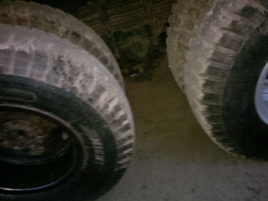 รถมิตซู 10 ล้อดั๊ม FN527 - TF 220 แรงม้า   สนใจติดต่อได้ทื่ 081-6079515