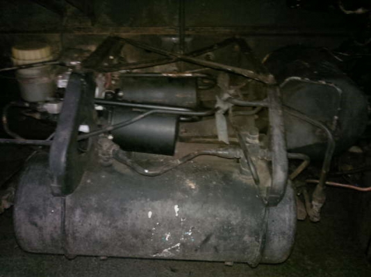 รถมิตซู 10 ล้อดั๊ม FN527 - TF 220 แรงม้า   สนใจติดต่อได้ทื่ 081-6079515