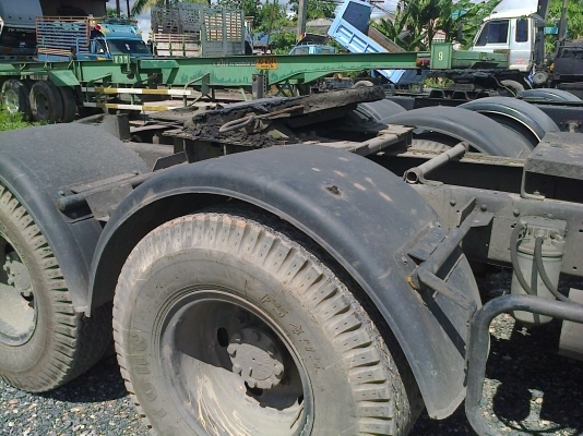 (ขาย2คัน)10ล้อหัวลากNISSAN UD CW41และ30 เครื่อง290แรง รถใช้งานอยู่