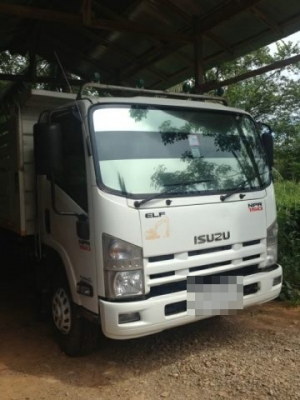 รถอิซูซุ 6 ล้อดั๊ม NPR 150 แรงม้า ปี 52 รถวิ่ง 80000 กว่าโล  สนใจติดต่อได้ทื่ 081-6079515