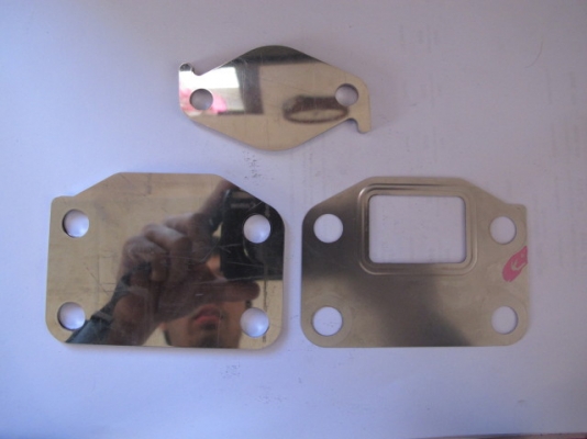 ขายแผ่นอุด EGR D-max/CHEVROLET,mitsubishi-triton ราคา 300 โทร.0830813678,0895396382 วี