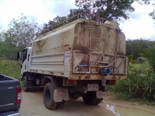 ขายดาวน์**6ล้อดั้ม150แรง ยูโร3 หัวตึก รถวิ่งน้อยมากจริงๆบรรทุกถังน้ำยางเท่านั้น