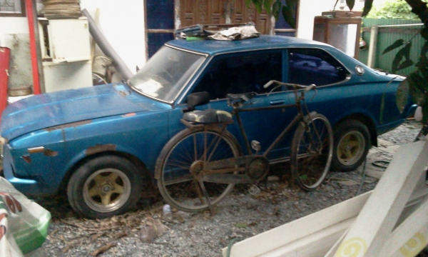 ขาย toyota carina สองประตู