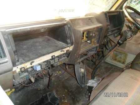 ขายหัวรถ isuzu NKR ตามสภาพ 12 Volt ขายแล้ว ขายหัวรถ isuzu NKR ตามสภาพ 12 Volt ขายแล้ว