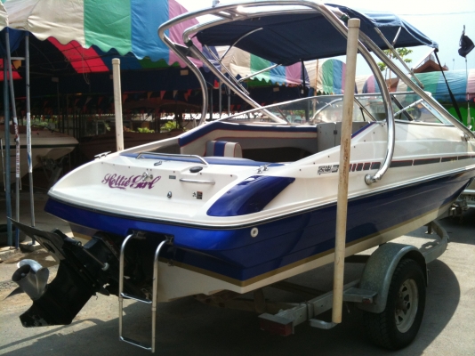 ขายด่วนเรือ bayliner 21ft เครื่อง 4.3