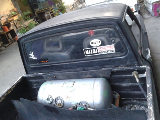 ขายมาสด้า-ติดLPG+ทะเบียน+ชุดโอน+ภาษี56-ตามสภาพรถจอด