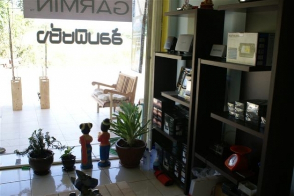 Garmin GpsMรายละเอียด Garmin GPSMAP 585 จีพีเอส/ซาวเดอร์ ภาษาไทย จอ 5 นิ้ว พร้อมหัวรับสัญญาณ  19000 บาท