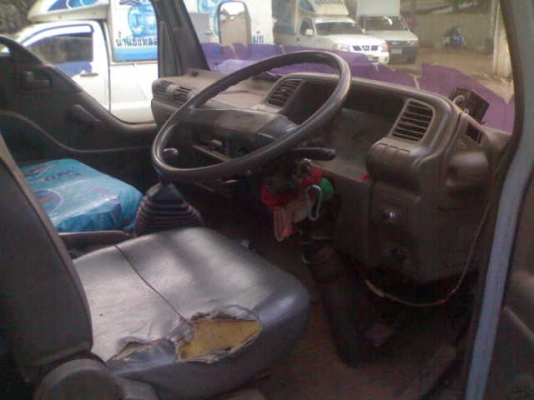 NKR 120 HP รถห้างแท้ ปี43 รถขนน้ำมีข้างคาร์โก้ NKR 120 HP รถห้างแท้ ปี43 รถขนน้ำมีข้างคาร์โก้