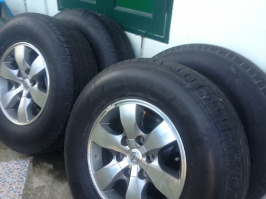 ล้อฟอร์จูนเนอร์16 ยาง 265/70/16 ปี 08 michelin crossterrain สวยๆถูกๆ