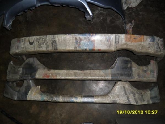 ขาย สเกริ์ต nonda civic FD mugen งาน ABS มี1ชุด สวยๆคุ้มๆ ชุดละ 5000 บาท T.088-875-9838 K.ae