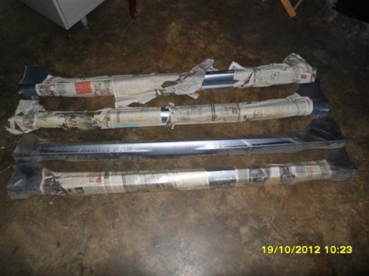 ขาย สเกริ์ต nonda civic FD mugen งาน ABS มี1ชุด สวยๆคุ้มๆ ชุดละ 5000 บาท T.088-875-9838 K.ae