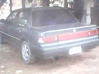 HONDA CIVIC LX 1.5 MT ปี 90 รถบ้านสภาพดีเดิมๆทั้งคัน เครื่องดีไม่มีเยิ้ม ภายในคอนโซลสวยครบ พวงมาลัยเพาเวอร์ ช่วงล่างดี ยางสภาพดี 70\% พร้อมใช้งาน เอกสารทะเบียนภาษีเต็มไม่มีขาดพร้อมโอน ราคาต่อรองได้ครัย