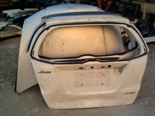 ฝาหลัง ฝาหน้า ประตู แก้มข้าง honda