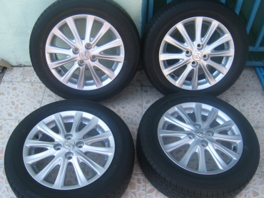 ขายล้อแม็กเดิม toyota vios 15"x5.5" 4รู100 et45+ยาง ปี 11 (081-3747940)