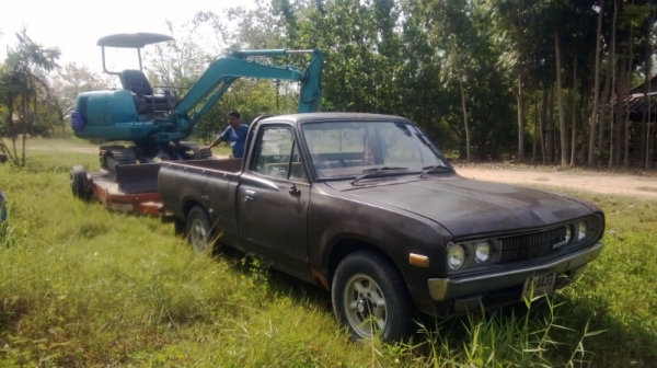 ขาย KOMUTSU PC30 รุ่น 7