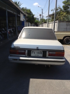 ขาย toyota crown 4ประตู แต่งvip มีแม๊กแถม