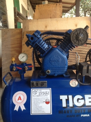 ขาย เครื่องปั้มลม 2สูบ 1แรง ยี่ห้อ tiger สภาพใหม่