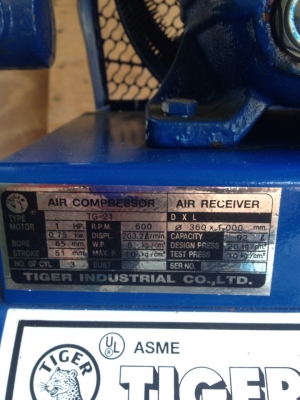 ขาย เครื่องปั้มลม 2สูบ 1แรง ยี่ห้อ tiger สภาพใหม่