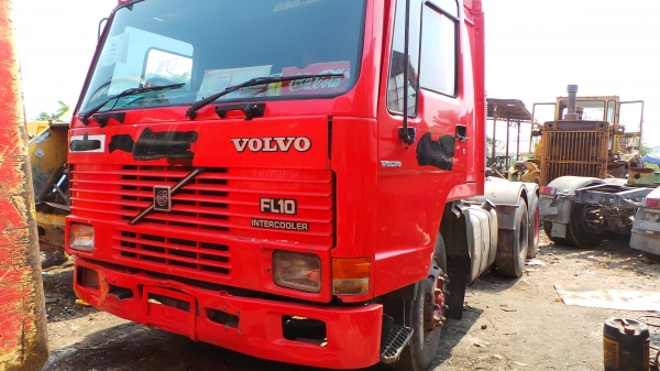 ขาย VOLVO FL 10 340 แรงม้า 2 เพลา สภาพดีมี 2 คัน