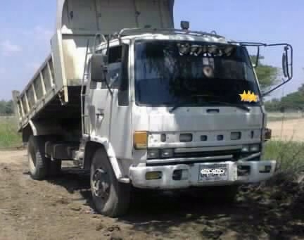 ISUZU ROCKY 165 HP 6BD1 หกล้อดั๊มพ์ ช่วงล่างใหญ่คัชซีสวย ยาง 9.00 ขอบ 20 สภาพดี เครื่องแน่นแรงดี ภายในเก๋งคอนโซลภายในครบ พวงมาลัยเพาเวอร์ กระบะดั๊มพ์เหล็ก 6 ตันสวยดีไม่มีผุ ยางสภาพดี 6 เส้นประมาณ 70\% เอกสารทะเบียนครบพร้อมโอน ราคาต่อรองได้ครับ