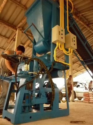 เครื่องอัดอิฐบล๊อก โดย แสงเจริญคอนกรีต