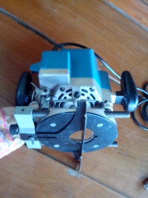 ขายเครื่องฉลุไำม้(Router) มือสอง ขนาด 1/2"ขายถูก ขายเครื่องฉลุไำม้(Router) มือสอง ขนาด 1/2"ขายถูก