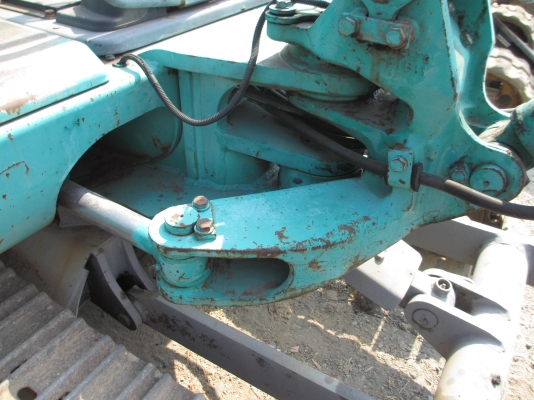 KOMATSU PC25-1  เก่านอก เอวแน่น ปั็มแรง สภาพพร้อมใช้ สุดๆเอาไปแบ่งกันใช้ได้เลยครับ   น้องร็อค จัดหั้ย สนใจโทร สอบถามได้ 081-8535656