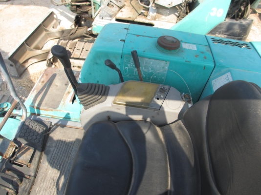 KOMATSU PC25-1  เก่านอก เอวแน่น ปั็มแรง สภาพพร้อมใช้ สุดๆเอาไปแบ่งกันใช้ได้เลยครับ   น้องร็อค จัดหั้ย สนใจโทร สอบถามได้ 081-8535656