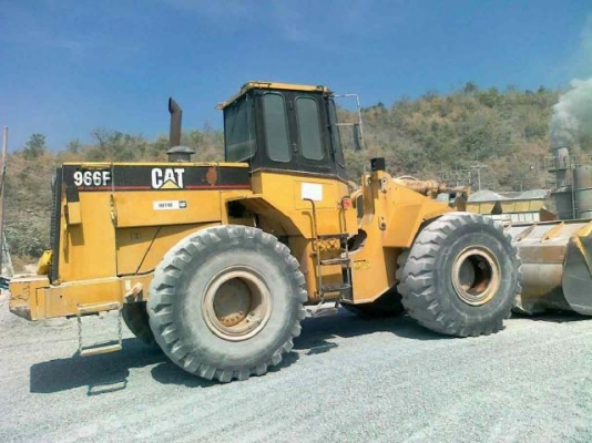 ขายรถตัก CAT 966 F เอกสารเล่มทะเบียน แอร์พร้อม รถทำงานอยู่ทุกวัน ขายรถตัก CAT 966 F เอกสารเล่มทะเบียน แอร์พร้อม รถทำงานอยู่ทุกวัน
