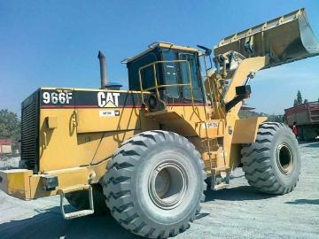 ขายรถตัก CAT 966 F เอกสารเล่มทะเบียน แอร์พร้อม รถทำงานอยู่ทุกวัน ขายรถตัก CAT 966 F เอกสารเล่มทะเบียน แอร์พร้อม รถทำงานอยู่ทุกวัน