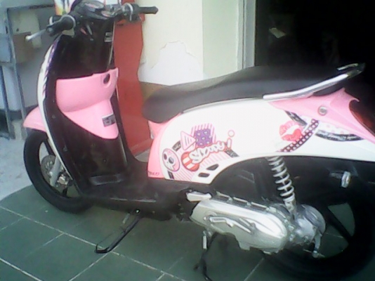 Scoopy - i (ล้อแม็กซ์) ปี 2555 รถแค่ 10 เดือน ขายถูก นางฟ้างามมาก Scoopy - i (ล้อแม็กซ์) ปี 2555 รถแค่ 10 เดือน ขายถูก นางฟ้างามมาก