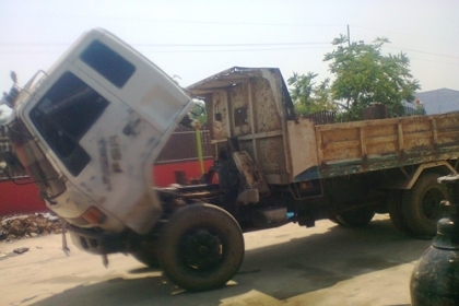 ขายรถบรรทุกหกล้อดั้มดินอีซูซูร็อคกี้ FSR เครื่อง 165 แรงม้า 6BD1