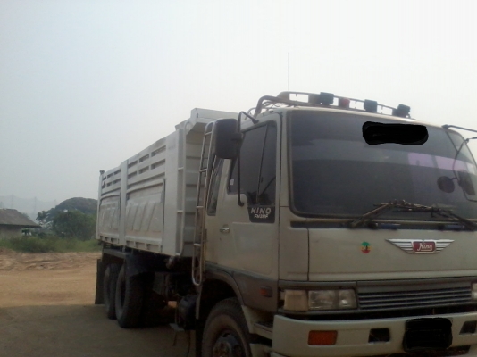 ขายรถสิบล้อ  1 คู่ ราคาแสนถูก