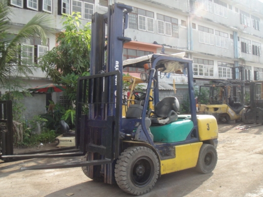 ขายรถฟอร์คลิฟท์ FD30-12 สภาพดี สนใจติดต่อคุณรัตนศักดิ์ โทร.081-7621704