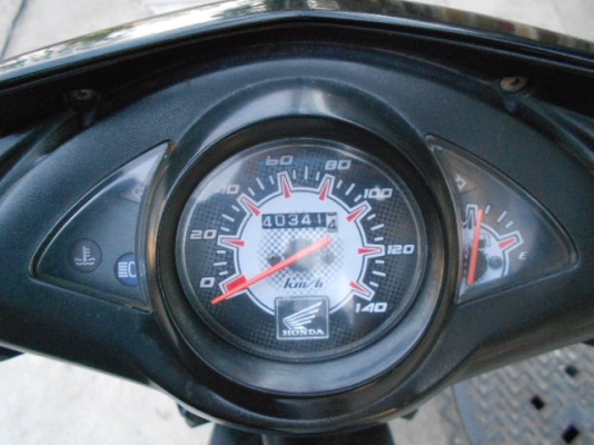 Honda-Click 110cc ราคาถูกๆครับ ชุดสีสวยๆ เข้ามาดูก่อนครับ