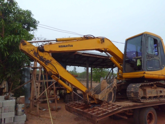 ขายแมคโฮ pc60-7 รถสวย เก่านอก ขายแมคโฮ pc60-7 รถสวย เก่านอก