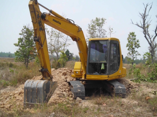 ขายแมคโฮ pc60-7 รถสวย เก่านอก ขายแมคโฮ pc60-7 รถสวย เก่านอก