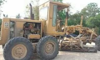 Catterpillar 140G รถเกรด