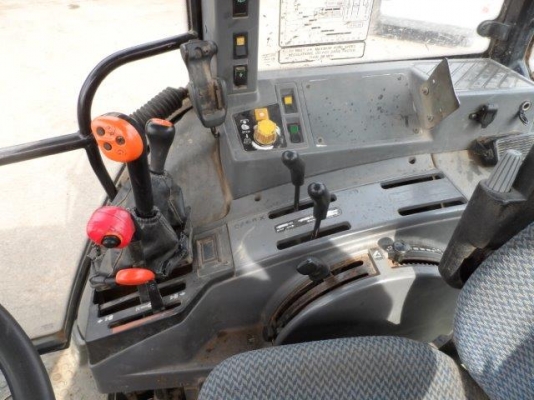 รถไถนิวฮอลแลนด์ 7840