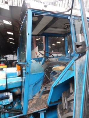 รถไถฟอร์ด 6610