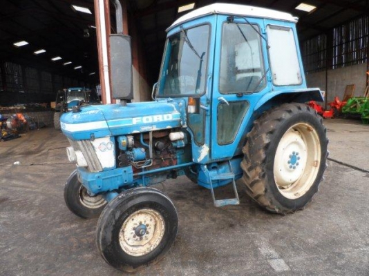 รถไถฟอร์ด 6610