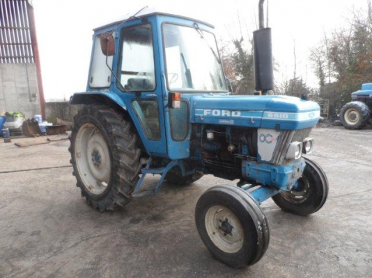 รถไถฟอร์ด 6610